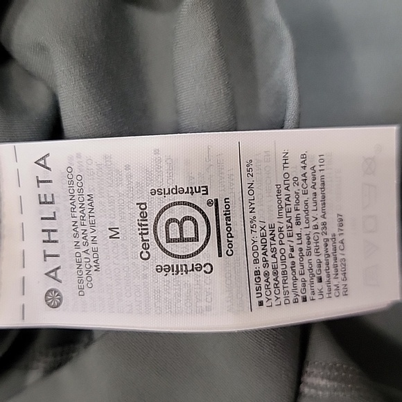 Athleta Size M Transcend Stash Crop Straight Leg, Bali Green, NWOT. Rare Color - Picture 13 of 13